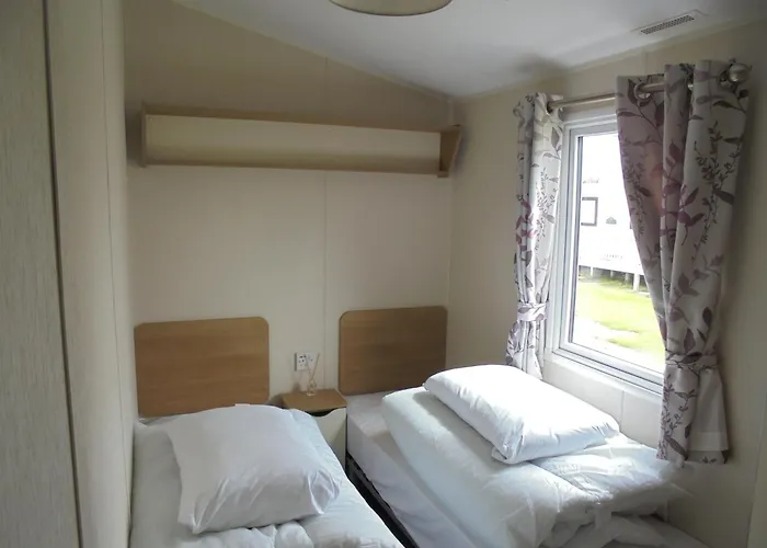 Kingfisher Seasons II 8 Berth Close To Site Entrance