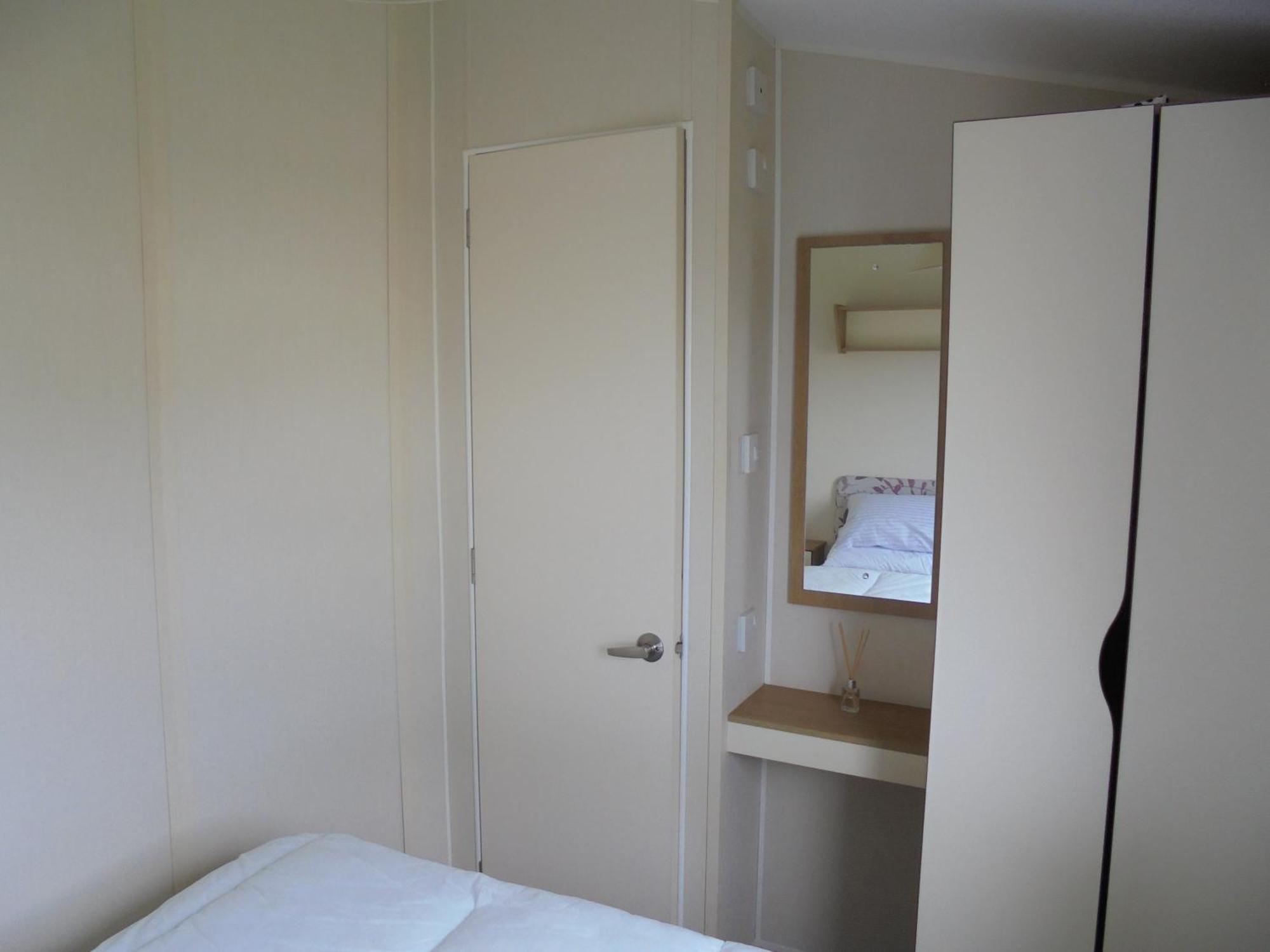 Kingfisher Seasons Ii 8 Berth Close To Site Entrance Holiday home