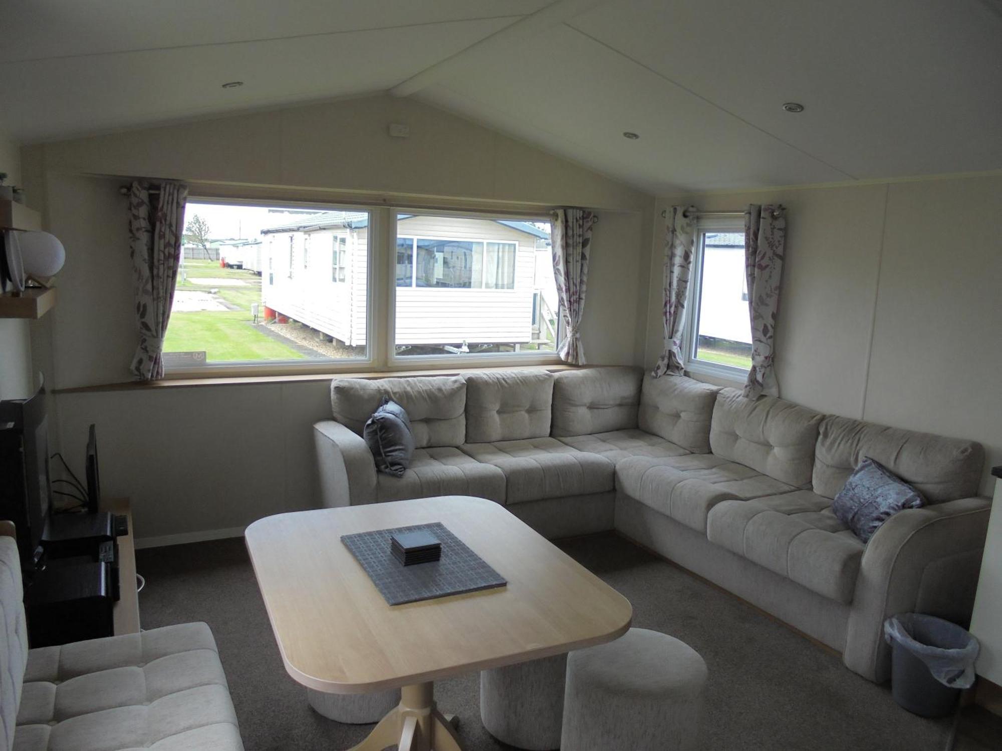 Kingfisher Seasons Ii 8 Berth Close To Site Entrance * Ingoldmells