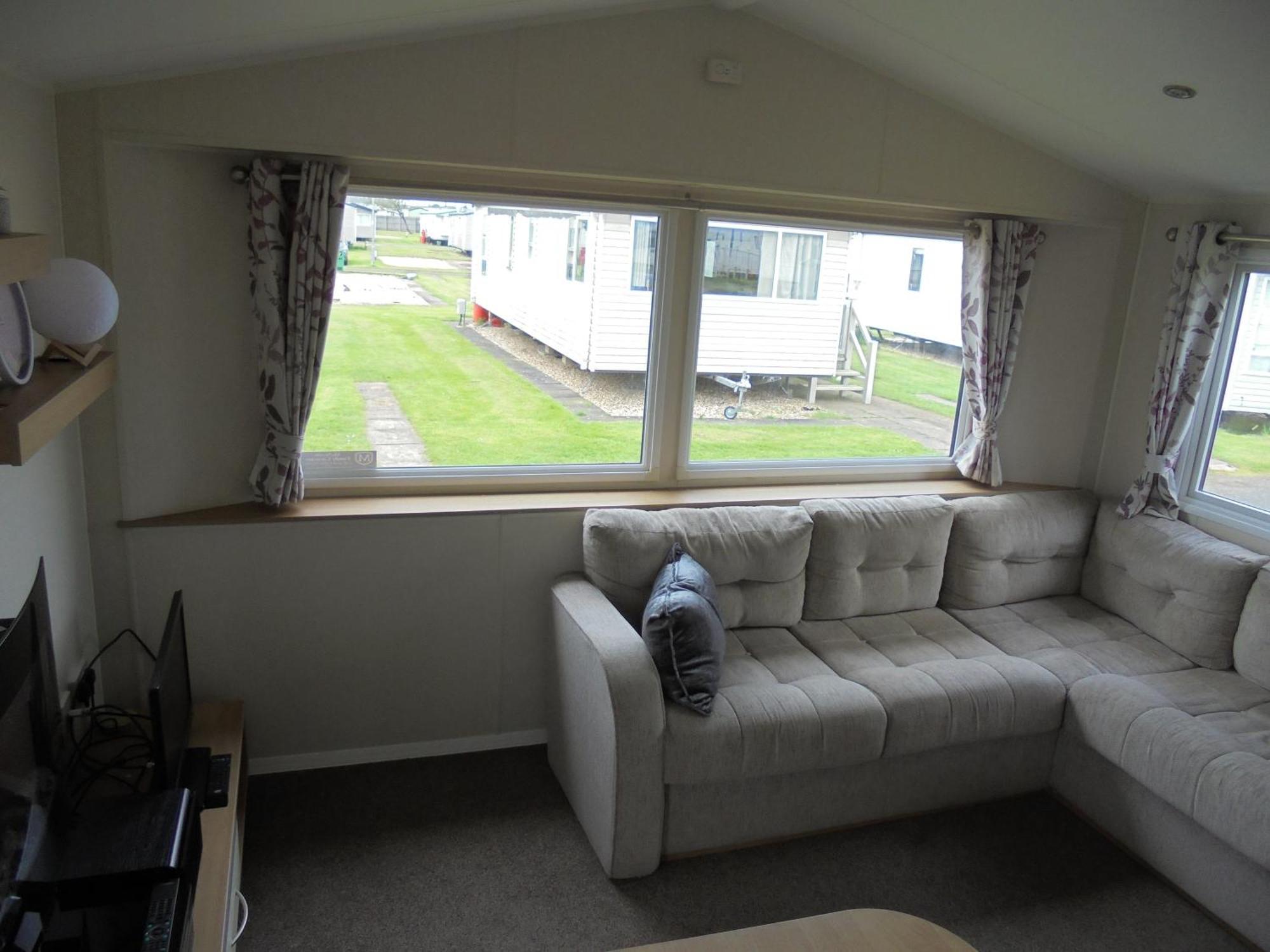 Kingfisher Seasons Ii 8 Berth Close To Site Entrance * Ingoldmells